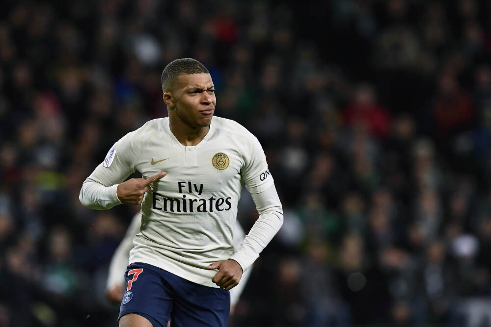 因供电故障 “欧洲之星”临时关闭英法海底隧道铁路交通